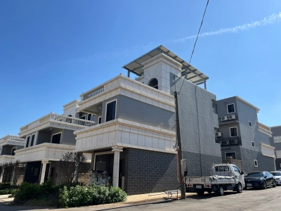 桃園楊梅雅典大地社區透天住宅9.66kW屋頂型太陽能案場實景圖