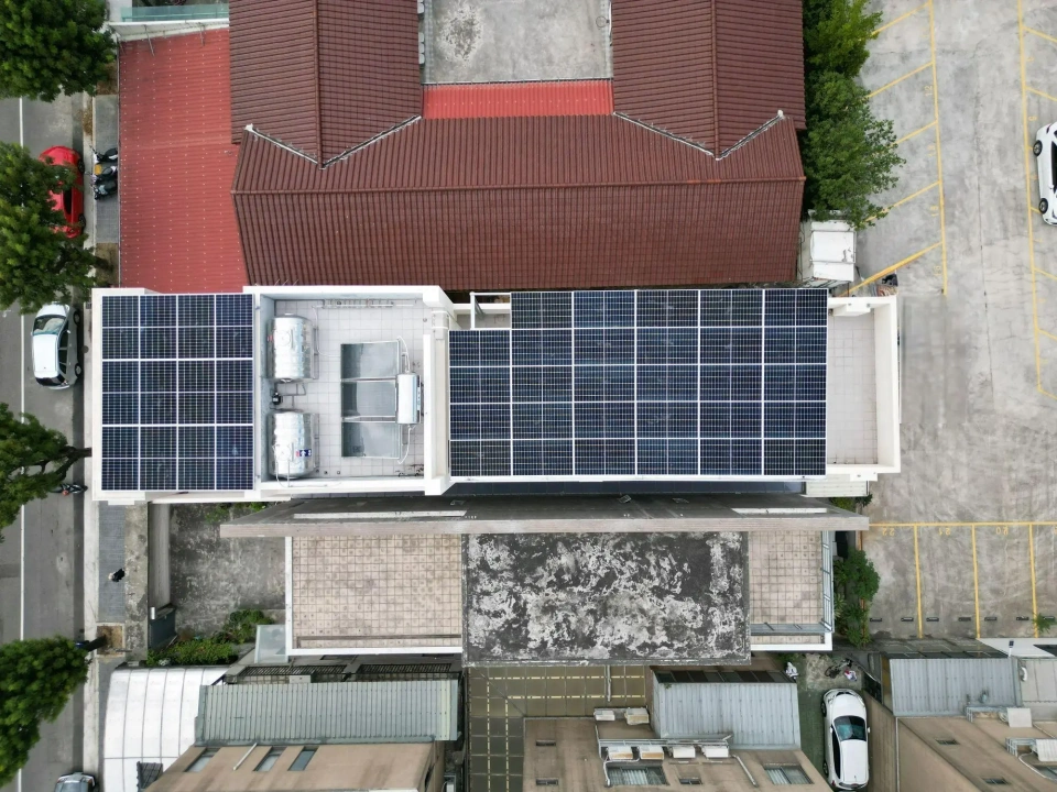 台中市北屯區透天別墅住宅15.17kW屋頂型太陽能案場實景圖4