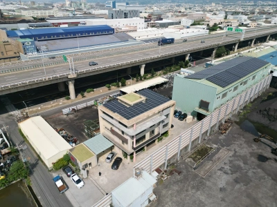 耐安凡而公司台中梧棲辦公大樓及廠區屋頂199.41kW太陽能案場實景圖